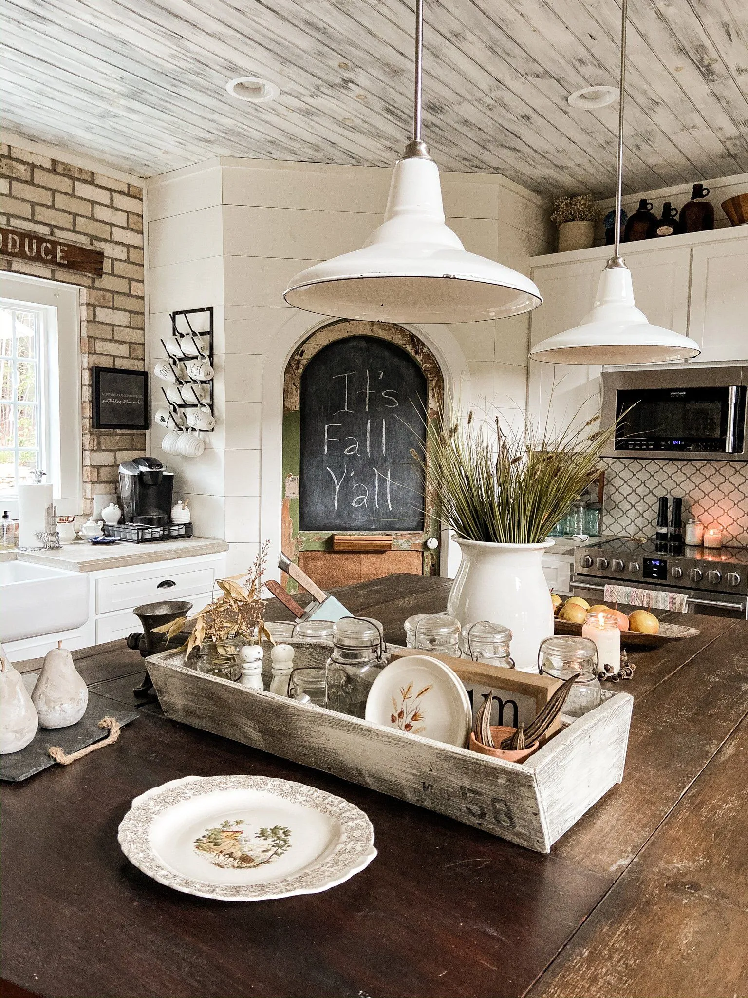 11052 farmhouse kitchen furniture