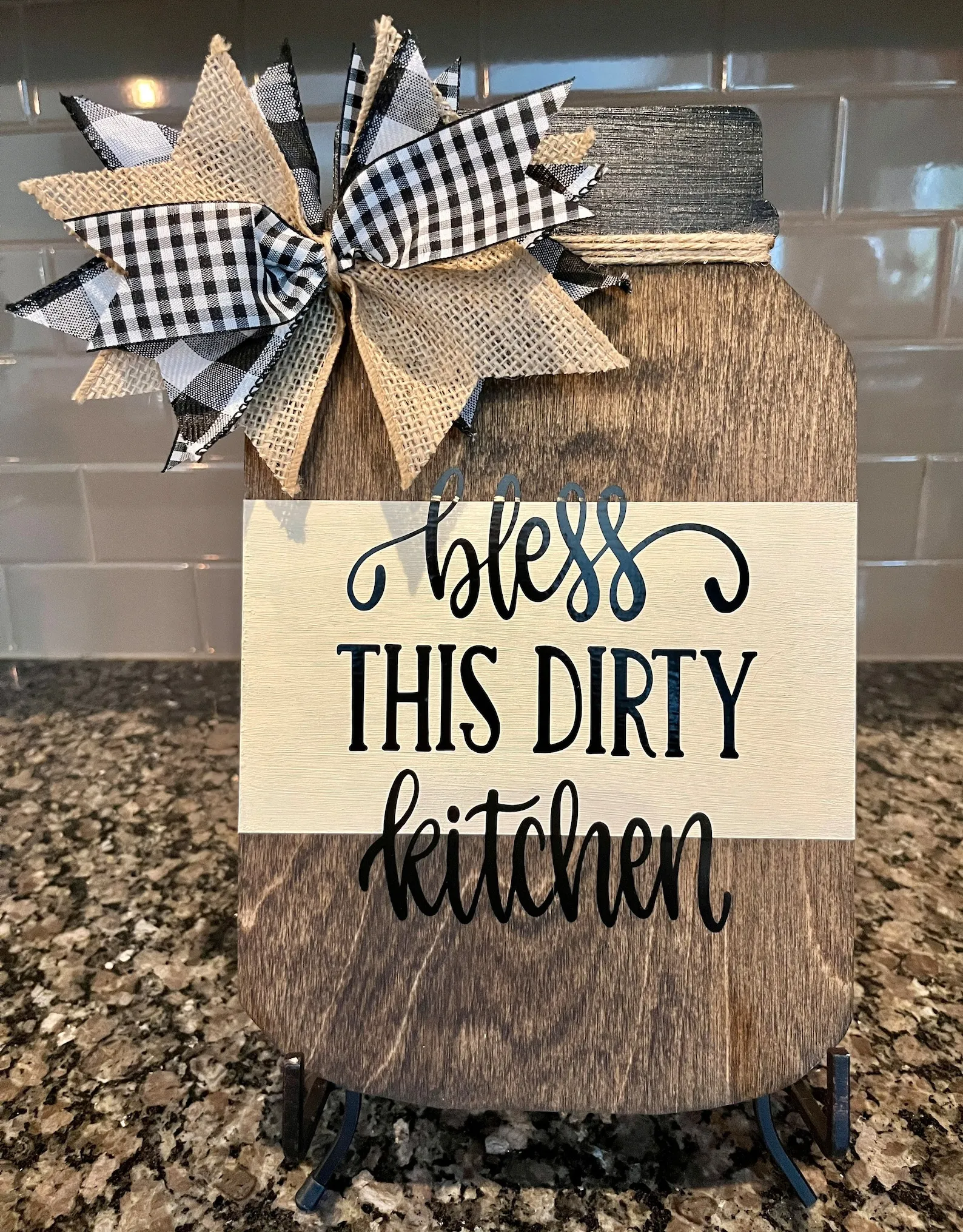 11079 farmhouse kitchen neutral palette