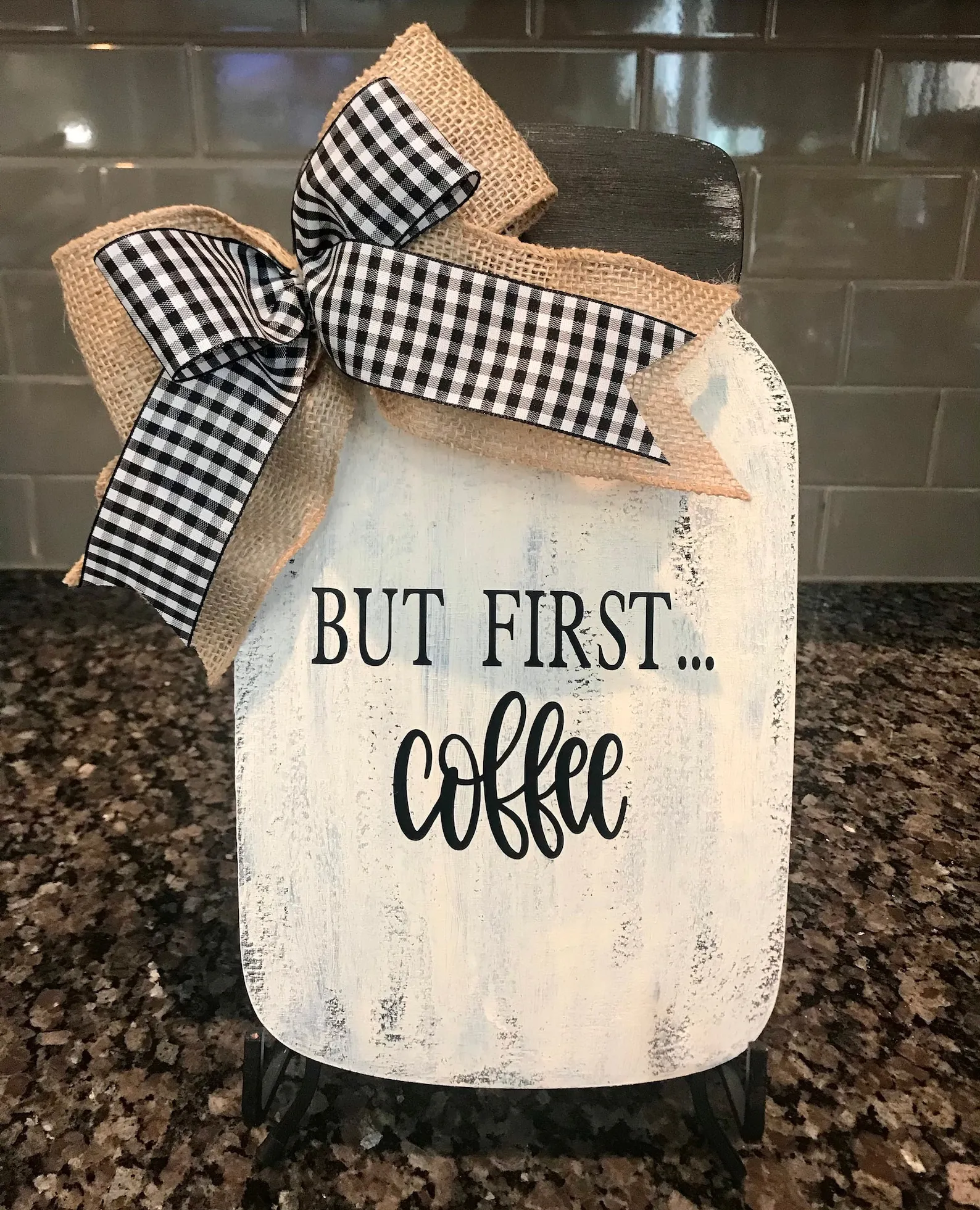 11079 farmhouse kitchen open shelving