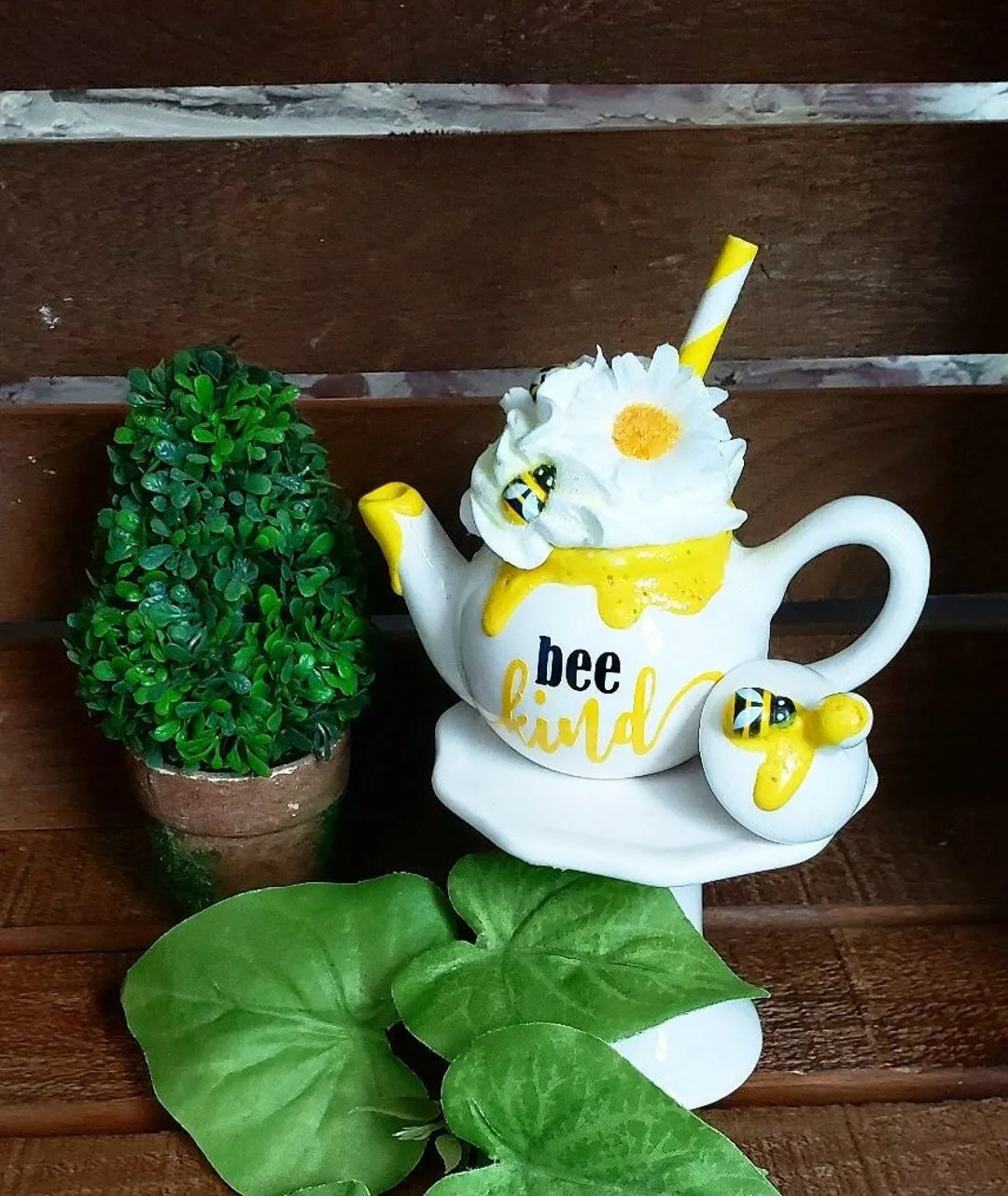 11120 yellow honey bee kitchen decor 5