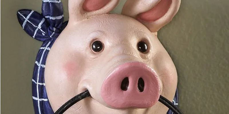 11218 pig painting mural